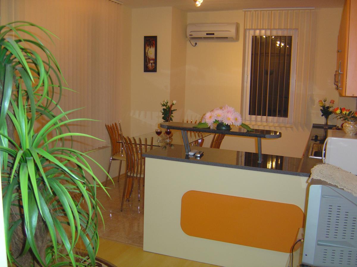 Casa Brava 2 Apartments Sveti Vlas Buitenkant foto