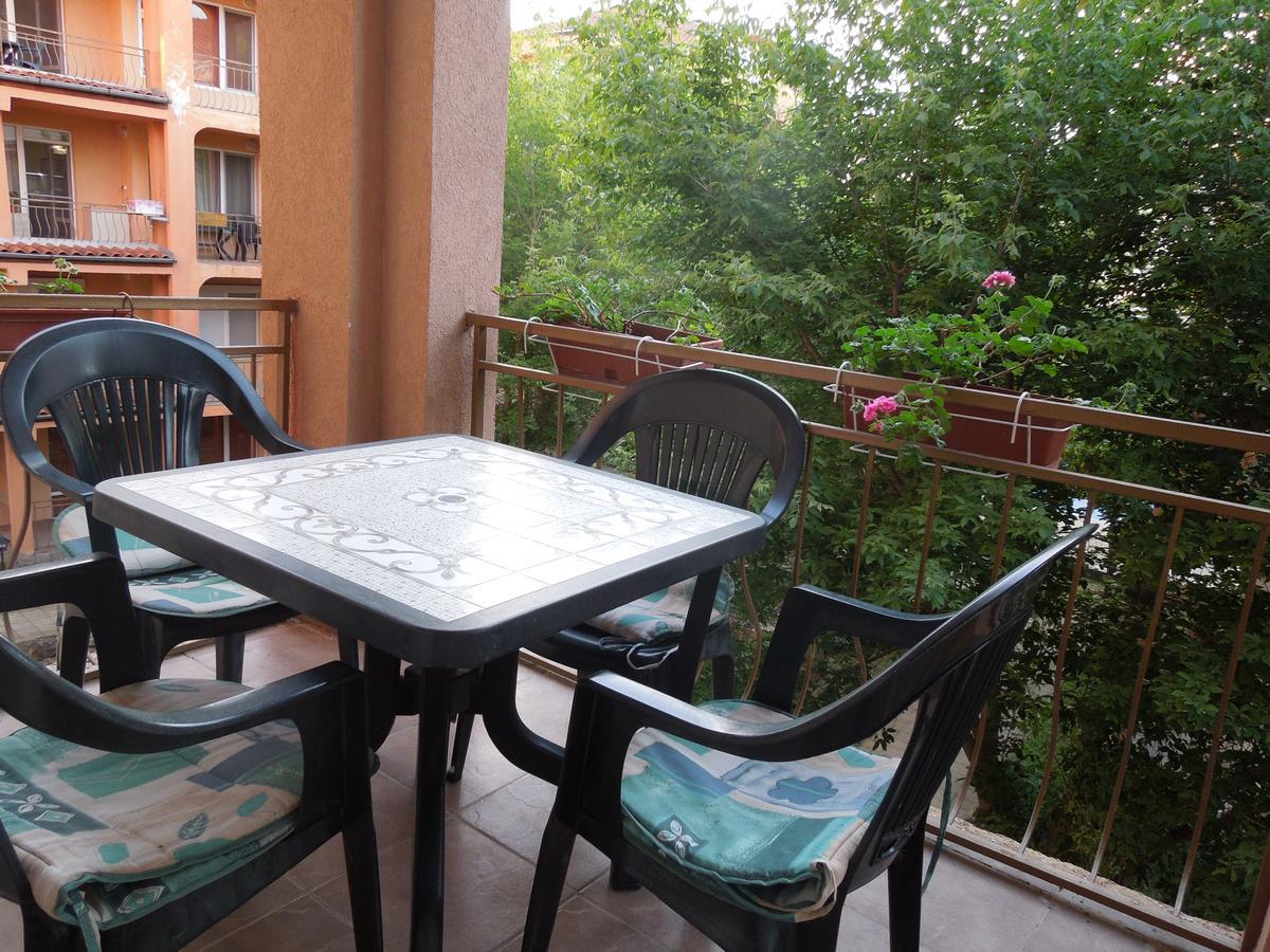 Casa Brava 2 Apartments Sveti Vlas Buitenkant foto