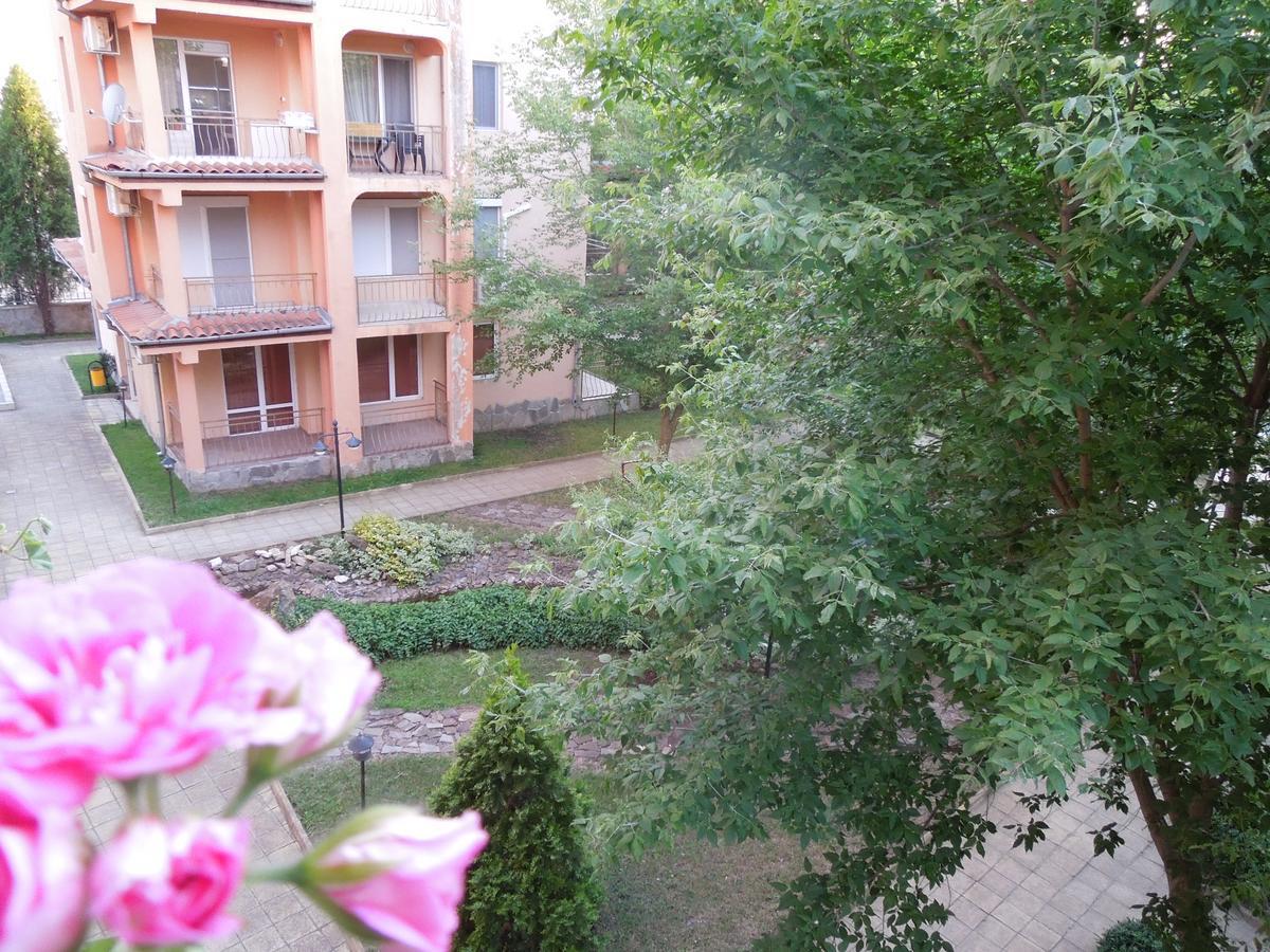 Casa Brava 2 Apartments Sveti Vlas Buitenkant foto